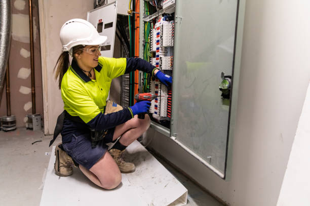 Best Local Electrician Companies  in Clear Lake, IA
